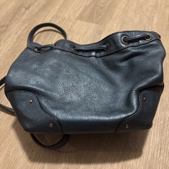 Leather Bucket mini drawstring bag - Picture 3 of 4